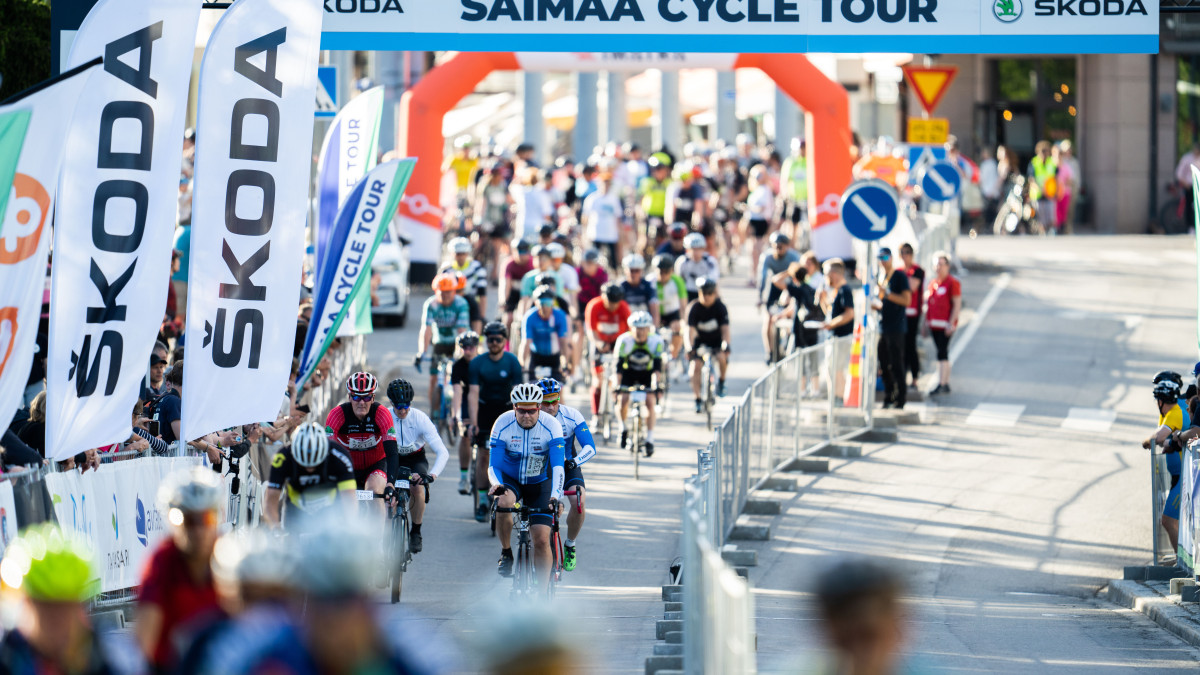 Saimaa Cycle Tour -pyöräilytapahtuman lähtö vuonna 2022.