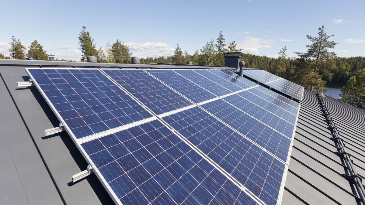 400 solar panels will be installed at Koski's school.