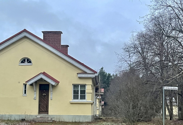 One of Ekekgren's houses.